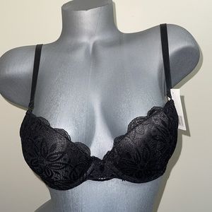 Push Up Padded Plunge T- Shirt Underwire Bra. NWT